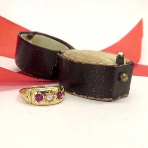 18ct gold, ruby and diamond ring, size L