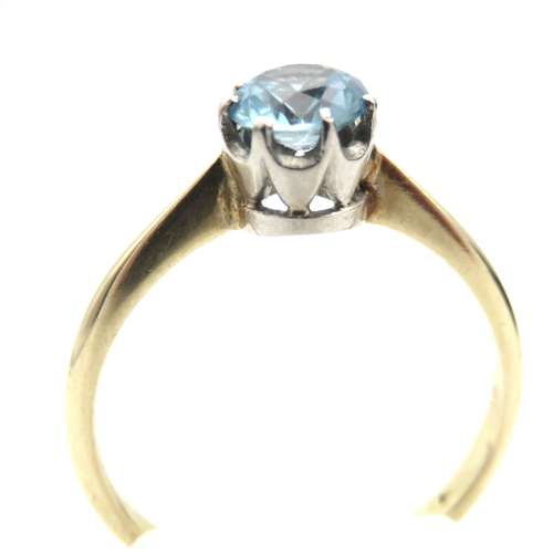 9ct gold and blue topaz ring