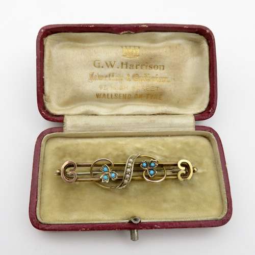 9ct Gold Turquoise and Seed Pearl Brooch in original box