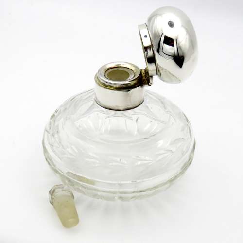 Silver and Glass round perfume bottle with stopper, 1924