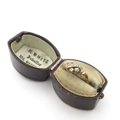 18ct Gold and Diamond cross-over ring Size J