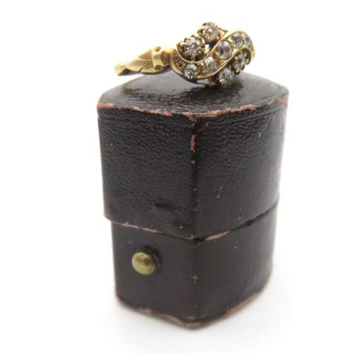 18ct Gold and Diamond cross-over ring Size J