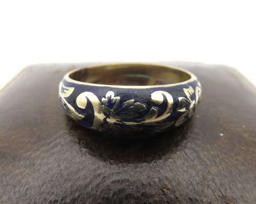 14ct gold and deep blue enamel ring - with FREE delivery