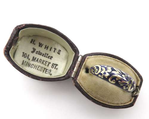 14ct gold and deep blue enamel ring - with FREE delivery