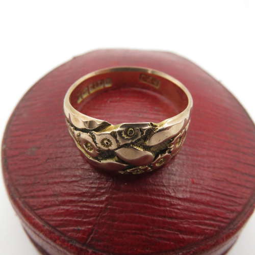 Edwardian 9ct gold engraved ring - with FREE Delivery