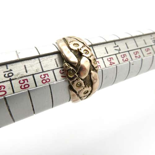 Edwardian 9ct gold engraved ring - with FREE Delivery