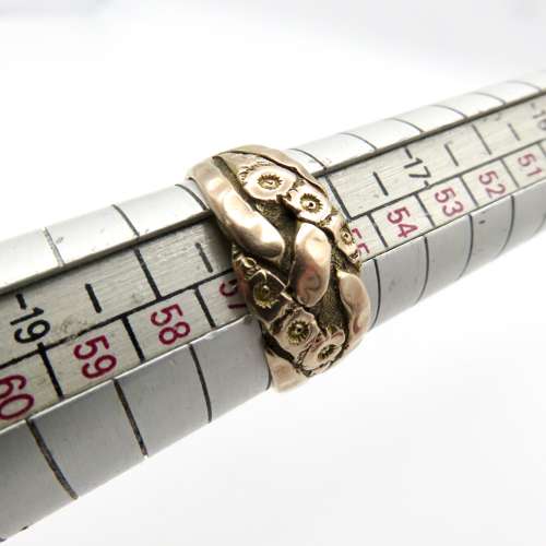 Edwardian 9ct gold engraved ring - with FREE Delivery