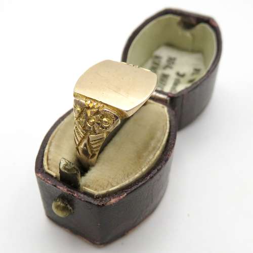 9ct Gold plain Signet Ring - with FREE UK Delivery