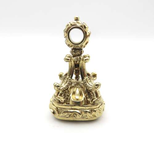 Large gilt fob with chalcedony
