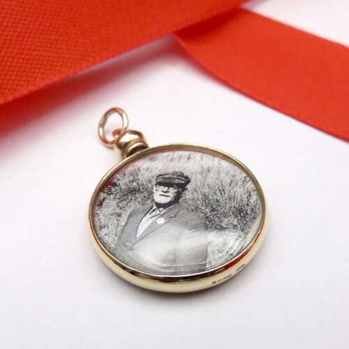 Antique 9ct Gold double-sided photo locket