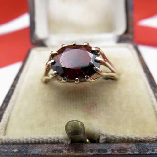 9ct Gold Garnet Ring by Asprey & Co