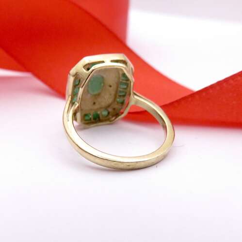 Diamond and Emerald 9ct Gold Art Deco style ring