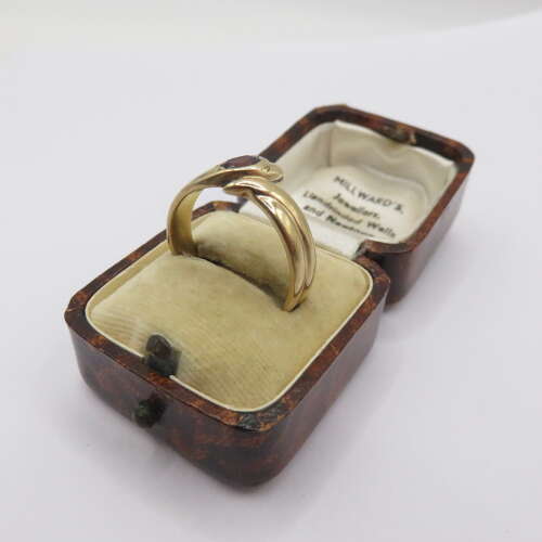 9ct gold garnet snake ring