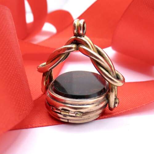 Gold Carnelian & Bloodstone fob photo locket
