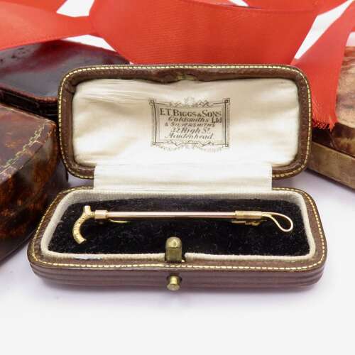 Antique 9ct gold riding crop tie or stock pin