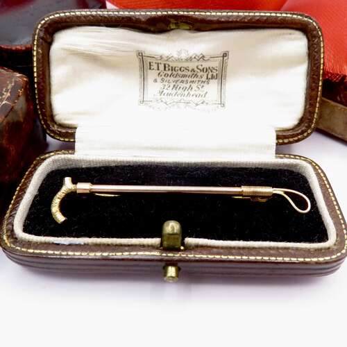 Antique 9ct gold riding crop tie or stock pin