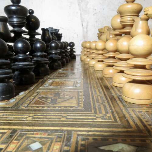 19thC St Georges complete chess set