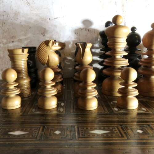 19thC St Georges complete chess set
