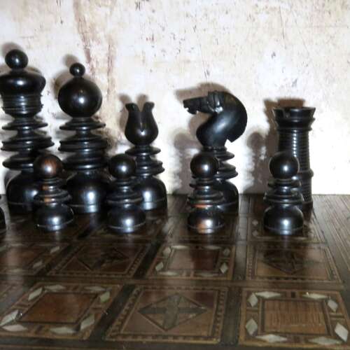 19thC St Georges complete chess set