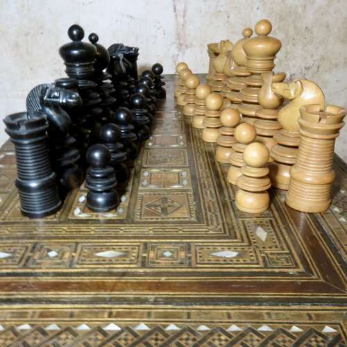 19thC St Georges complete chess set