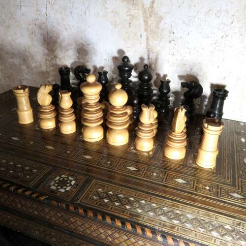 19thC St Georges complete chess set